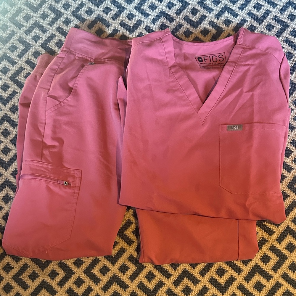 Figs Women's Rose Zamora joggers and Catalina Top. Would sell separately
